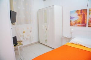 Studio Keluarga, menghadap laut (Nike Home 200m From Sea) | Wi-Fi gratis dan seprai linen