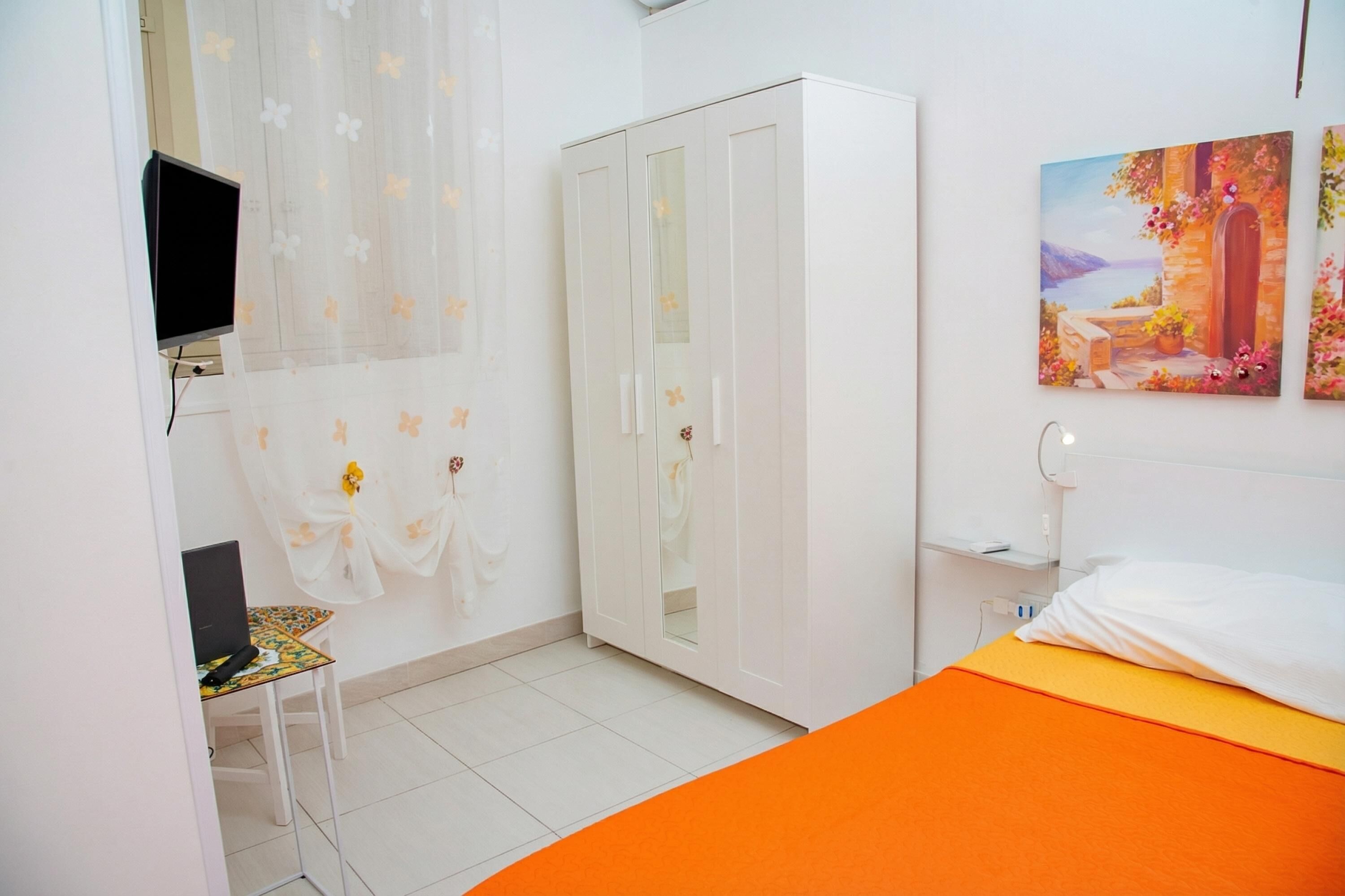 免费 WiFi、床单