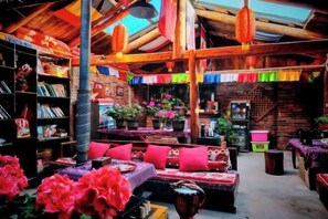 Interior - Caiyunjian Inn (Shangri-La)