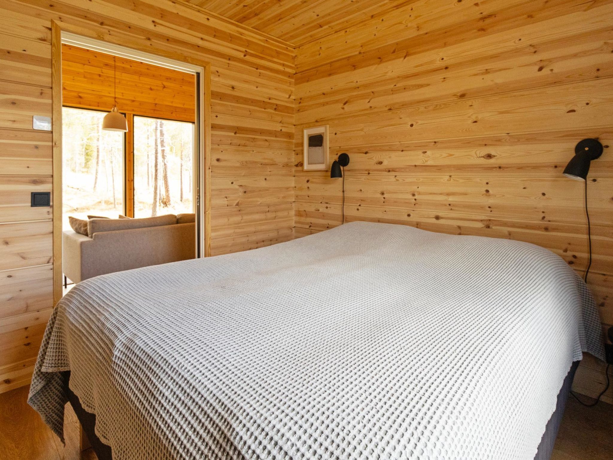 3 slaapkamers, een bureau, internet