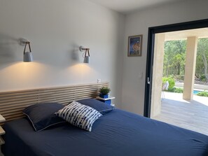 3 bedrooms, iron/ironing board, travel cot, free WiFi