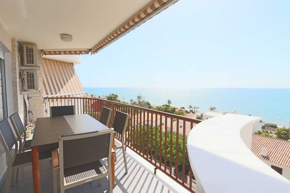 Outdoor dining - 069 - Panorama 001 - comfortHOLIDAYS (Santa Pola)