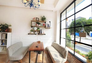 Interior - No. 1 Inn @ the Corner (Zhangjiajie)