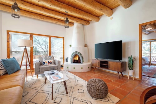 Casa Escondido- Quiet | Decks | 3BR | El Dorado