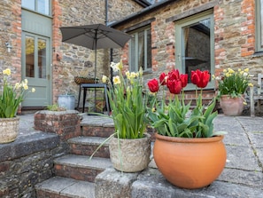 Cottage | Interior