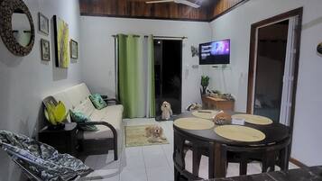 Appartement Familial | Coin séjour | Télévision à écran plat