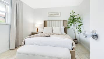 2 soverom, strykejern/-brett, wi-fi (inkludert) og sengetøy