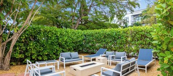 OLDE NAPLES Sandy Waves