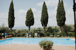 Alberca al aire libre por temporada 