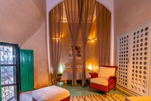 Quarto família | Roupas de cama premium, edredons de pluma