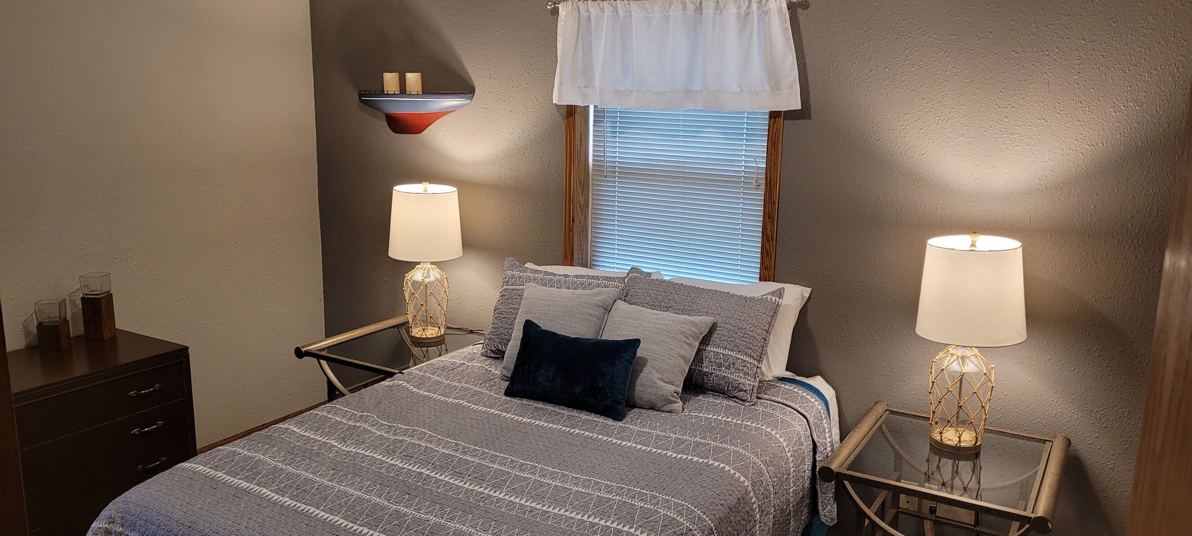 3 bedrooms, desk, travel crib, free WiFi