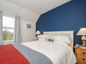 5 bedrooms, individually decorated, individually furnished, free WiFi