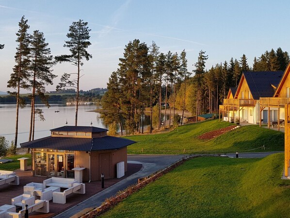 Exterior - Cosy apartment for 2 people with WIFI, TV and pets allowed (Lojzova Paseka)