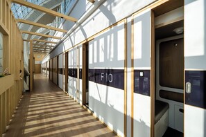 Hallway -  Sleepover Terminal 3, Concourse B – formerly sleep ‘n fly (Dubai)