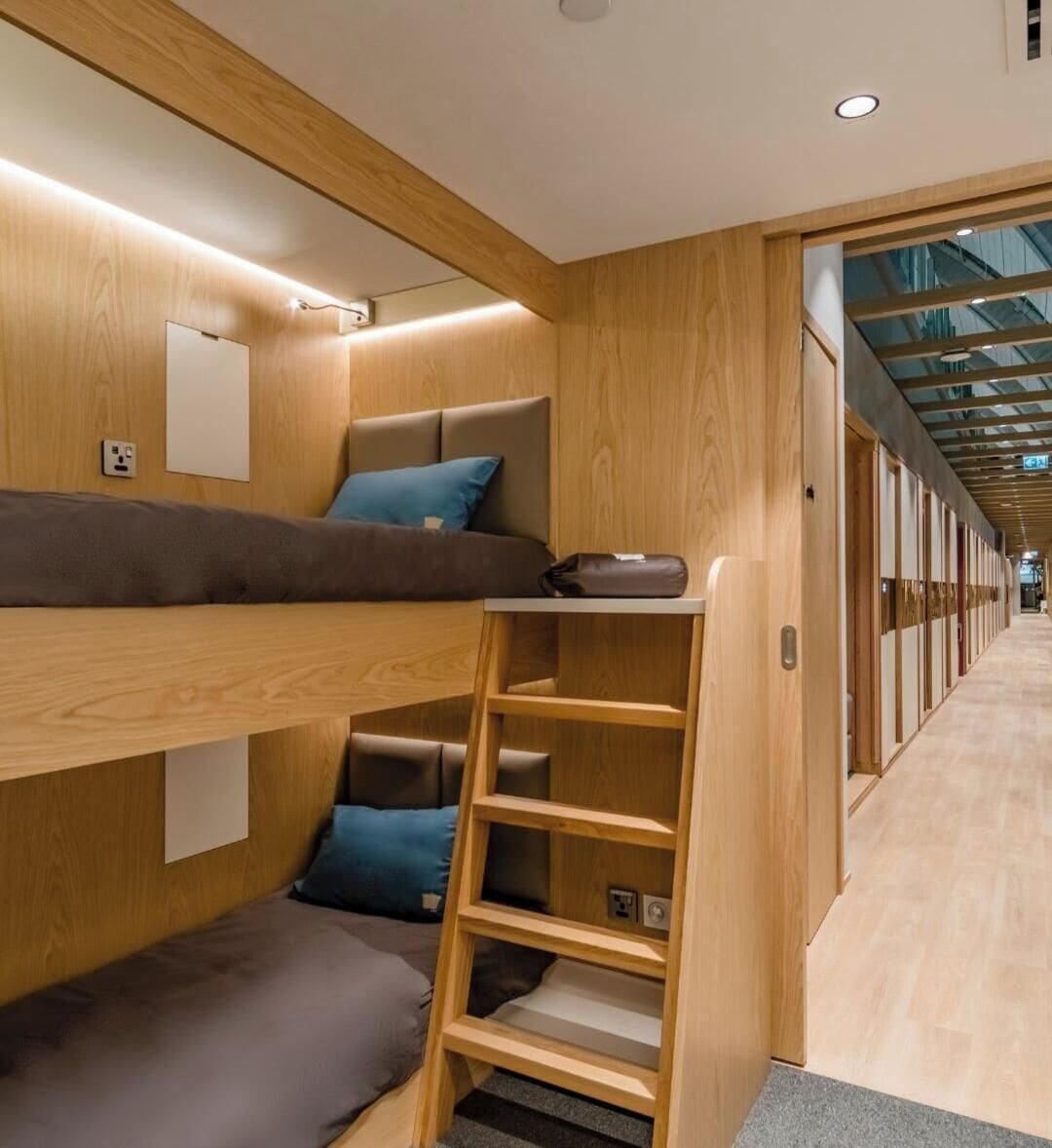 Laptop workspace, free WiFi, bed sheets