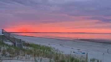 Am Strand, Liegestühle, Strandtücher