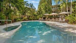 Innenpool, beheizter Pool