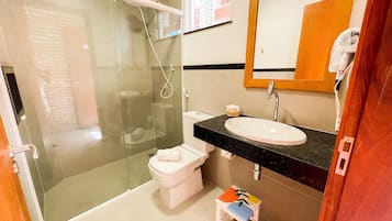 Exclusive Double or Twin Room | Bathroom | Shower, free toiletries, hair dryer, towels