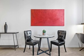 Interior - Charming 1-Bed Central Studio Apartment (Melbourne)