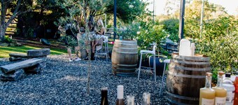 Cosy Family Farm Stay - Daily Animal Feeding