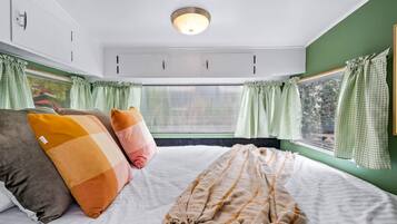 3 bedrooms, iron/ironing board, travel crib, WiFi