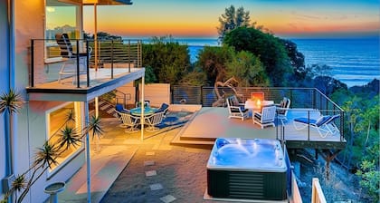 Endless Vistas On The Cove Perfection - Spa, Pet-Friendly, Stunning Views, Large Parking & AC