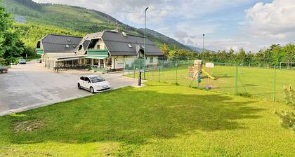 Guesthouse 902 Črnivec