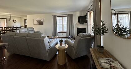 Estate on Market • Sleeps up to 10