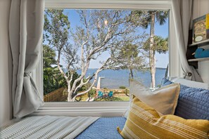 4 soverom, strykejern/-brett og sengetøy