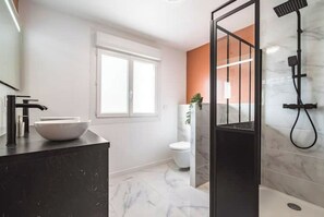 Bathroom - L'industriel - billiards & cinema - hyper center (Reims)