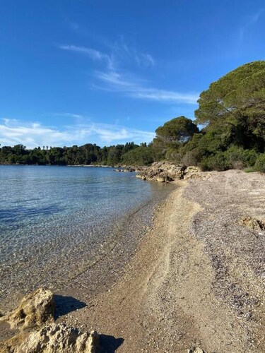 Secluded Seaside Villa w Garden Sea-sunset View
