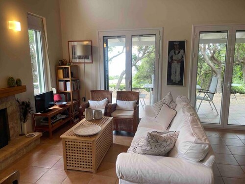 Secluded Seaside Villa w Garden Sea-sunset View