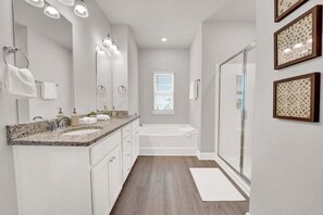 Shower, hair dryer, towels - Family-Friendly Port St. Joe Vacation Rental with Pools, Golf Cart & Beach Access (Port St. Joe)