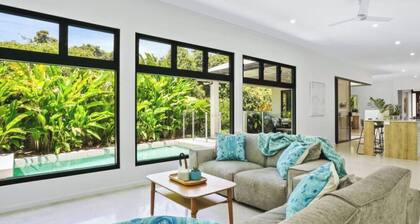 House Heliconia | Luxury Palm Cove Retreat with Private Pool & Lush Gardens