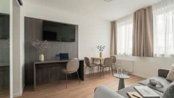 Comfort Suite with sofa bed | 1 多间卧室、特色装修、特色家居、办公桌