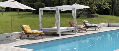 Piscine extérieure, piscine chauffée