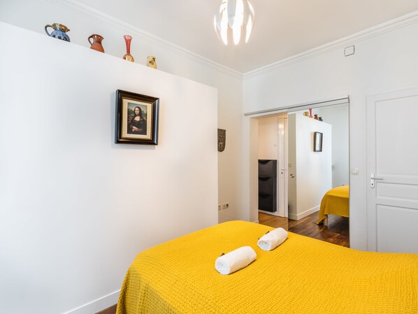 1 bedroom, WiFi, bed sheets