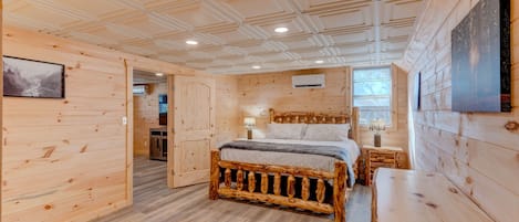 4 habitaciones, tabla de planchar con plancha y cuna de viaje