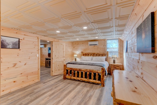 4 slaapkamers, een strijkplank/strijkijzer, reisbedje, gratis wifi