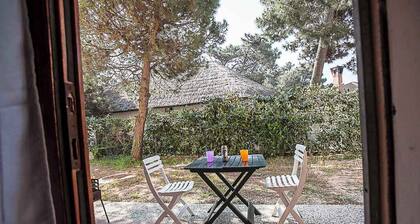 Holiday apartment near the sea, with air conditioning