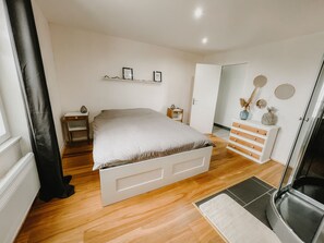 2 chambres, fer et planche à repasser, Wi-Fi gratuit