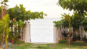 Three-Bedroom Beachfront Villa | Interior