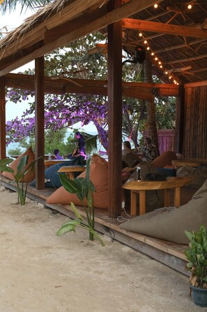 Outdoor dining - Happiness Beach Resort Siargao (General Luna)