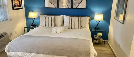 1 quarto, escrivaninha, ferros/tábuas de passar roupa, Wi-Fi