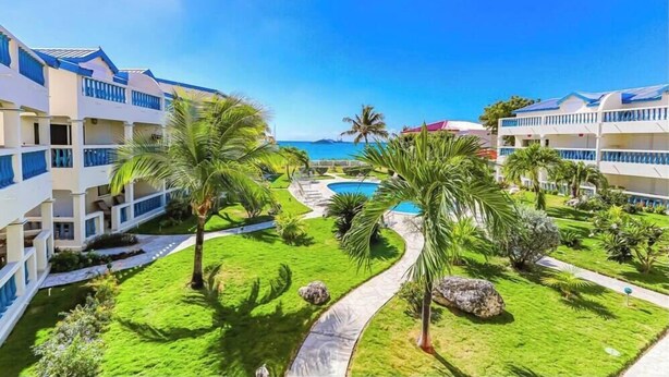 Unclassified image, 1 of 33, button - Beachfront condo with pool (Simpson Bay)