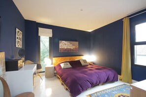 3 chambres, fer et planche à repasser, lit parapluie, Wi-Fi