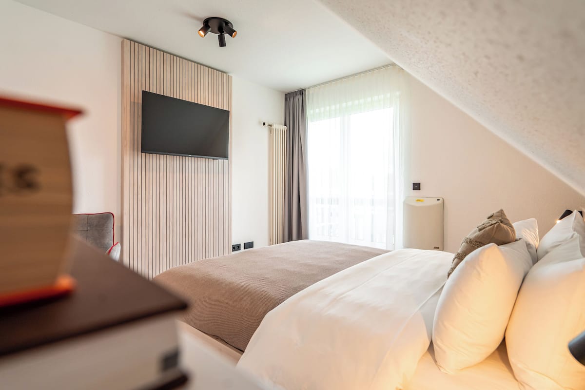 Chambre Double Classique, balcon | 1 chambre, literie hypoallergénique, Wi-Fi gratuit
