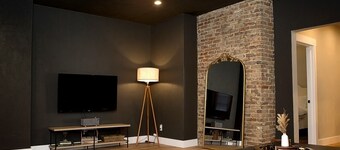 Premium accommodations for up to 4 people in the heart of Downtown Greensburg