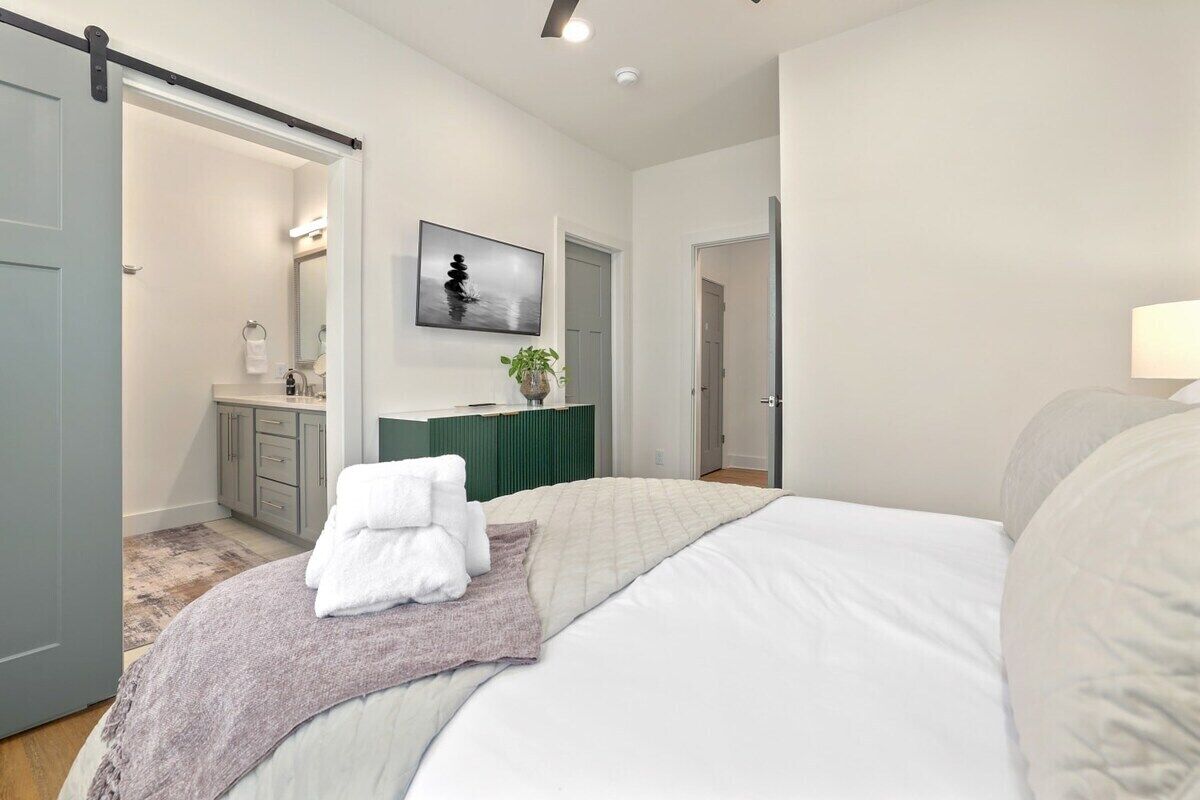 2 habitaciones, tabla de planchar con plancha y wifi 