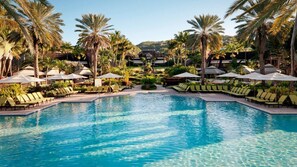 حمّام سباحة خارجي